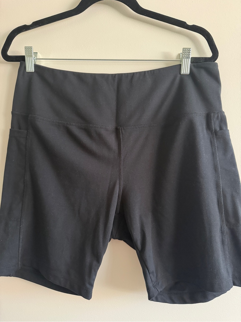 Danskin Black Women's Athletic Pocket Shorts